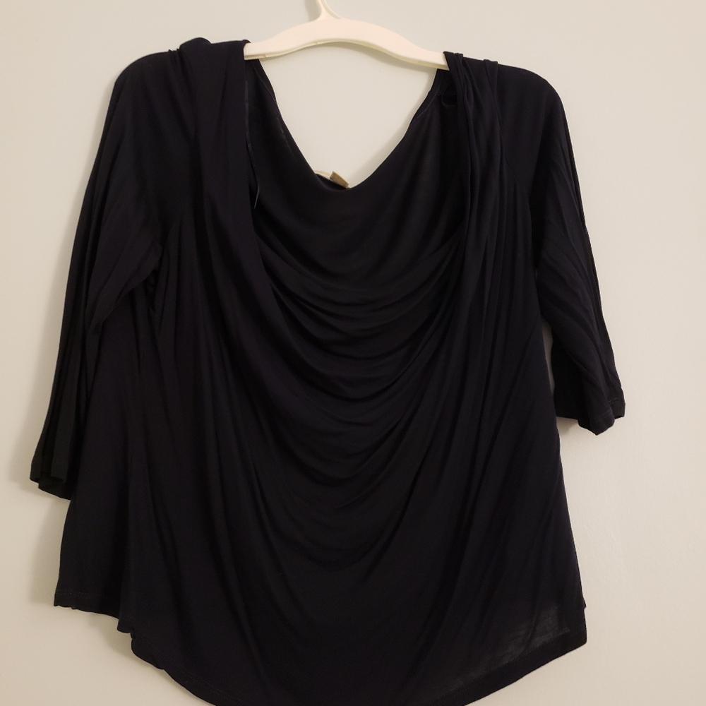 Navy 3/4 sleeve shirt